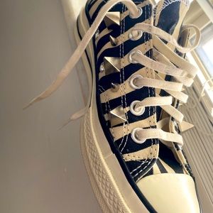 CONVERSE CHUCK TAYLOR-AUTHENTIC.   Women’s size 7 / Mens 5 with SPIKES!  NEW